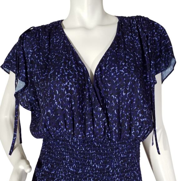 Parker Blue Vneck Smocked Waist Dress Size Large NWT - Picture 2 of 7